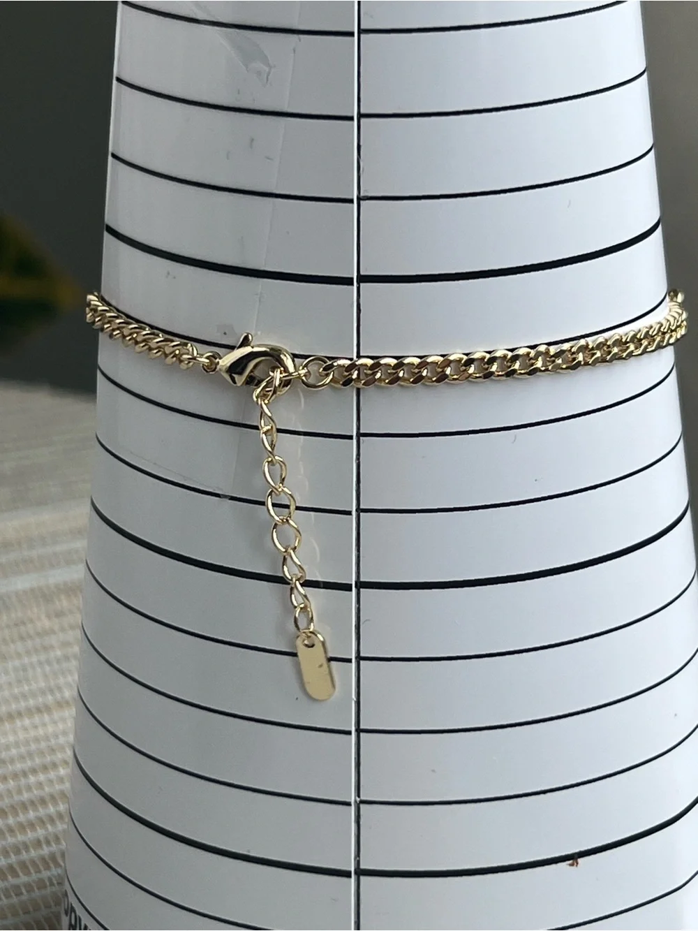 Gold horseshoe Link Bracelet with Pave horseshoe center Accent